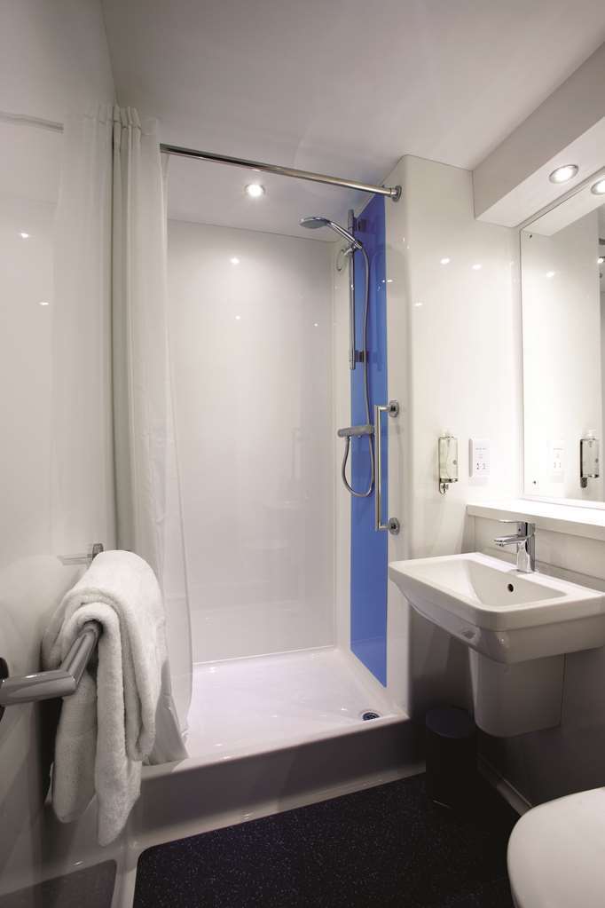 Travelodge Bedford Goldington Road 객실 사진